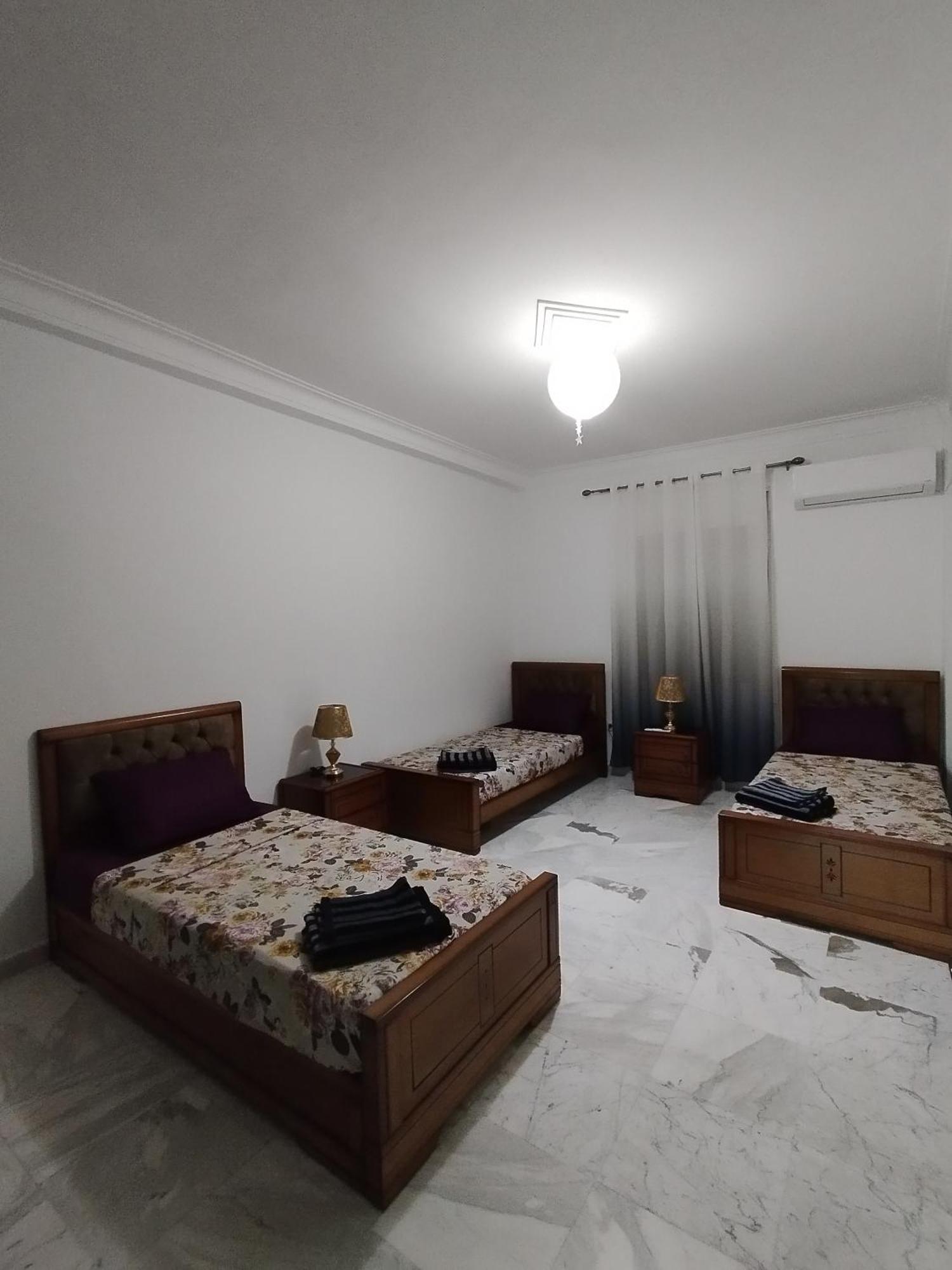 Appartement A Louer A 特莱姆森 外观 照片
